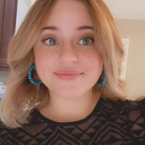 Meet your Posher, Brianna